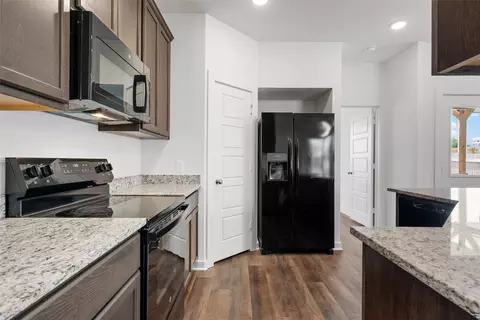 Entry Way - 317 State Loop, Troy, TX 76579 photo 2 of 4