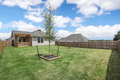 Exterior - 317 State Loop, Troy, TX 76579 photo 4 of 5