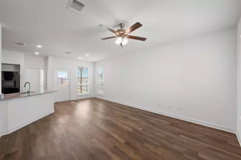 Living - 317 State Loop, Troy, TX 76579 photo 1 of 2