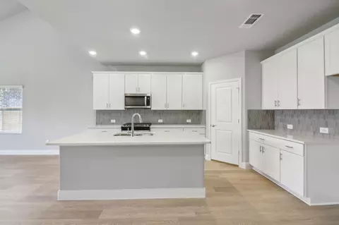 3409 Pat Mayse Dr, Farmersville, TX 75442