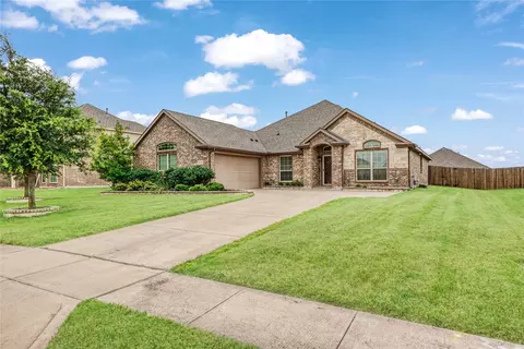1114 Daventry Dr, Glenn Heights, TX 75154