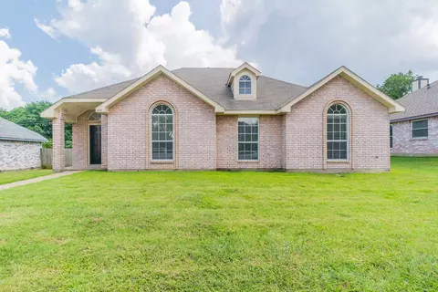 1410 Develon Dr, Mesquite, TX 75149
