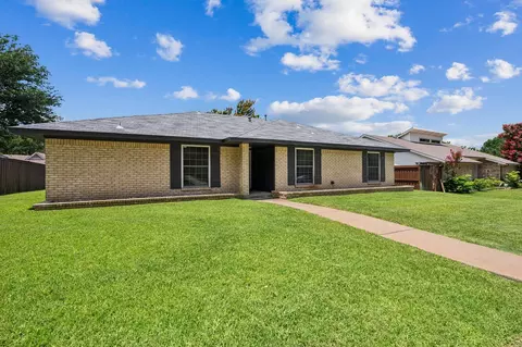 1888 Hilltop Dr, Lewisville, TX 75077