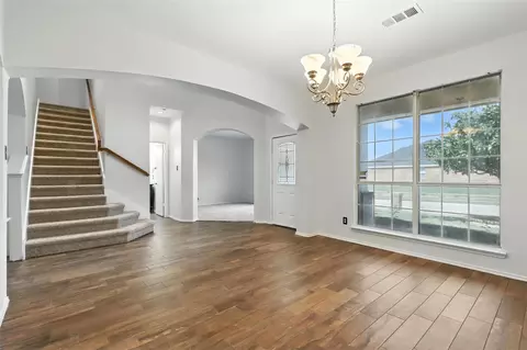 1028 Cutting Horse Dr, Mansfield, TX 76063