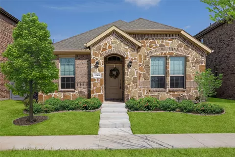 1749 Elise Ln, Krugerville, TX 76227