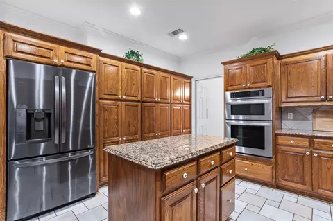 2100 Deer Run, Denison, TX 75020