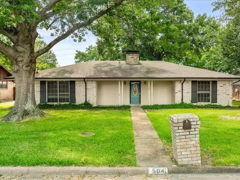 504 Deer Dr, Greenville, TX 75402