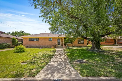 5403 Fox Hill Ln, Dallas, TX 75232