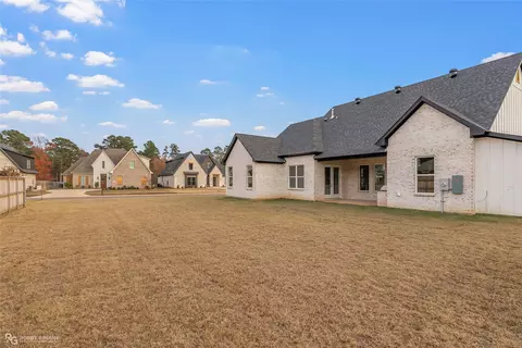 Exterior - 66 Turtle Creek Dr, Benton, LA 71006 photo 3 of 6