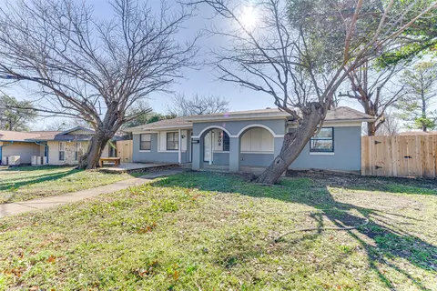 3908 Cody Ct, Irving, TX 75062