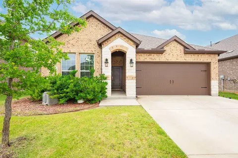 10924 Klondike Ln, Aubrey, TX 76227
