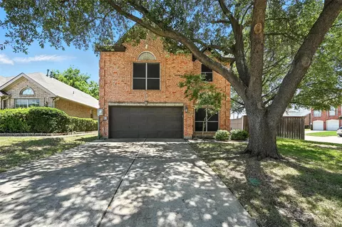 950 Highgate Dr, Lewisville, TX 75067