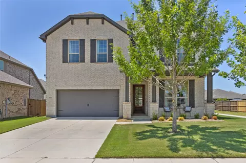 1604 Berry Ridge Trl, Aubrey, TX 76227