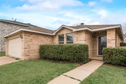 3876 Golden Horn Ln, Fort Worth, TX 76123