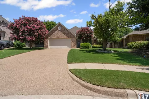 7501 Bunker Ct, Benbrook, TX 76126