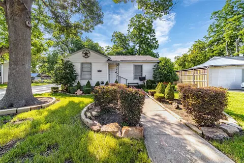 1004 Edgefield Dr, Garland, TX 75040