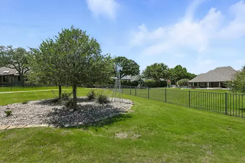 1402 Winston Dr, Corinth, TX 76210 photo 33