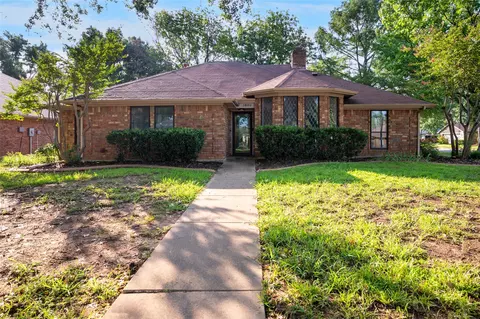 1650 Hyland Greens Dr, Grapevine, TX 76051