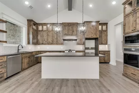 1338 Benjamin Trl, Van Alstyne, TX 75495
