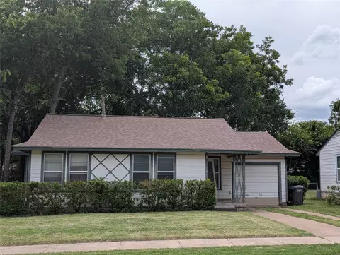 5008 Penrose Ave, Fort Worth, TX 76116