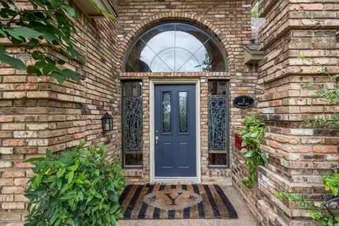 2 Sunset Ln, Fort Worth, TX 76108