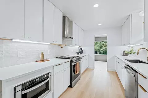 Kitchen - 1425 Mapleton Dr, Dallas, TX 75228 photo 2 of 4