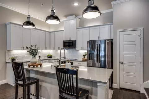 4420 Dexter Ln, Carrollton, TX 75010