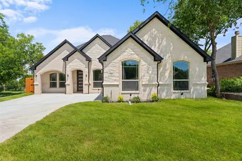 1806 Avenue F, Grand Prairie, TX 75051