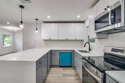 2638 Marbella Ln, Dallas, TX 75228