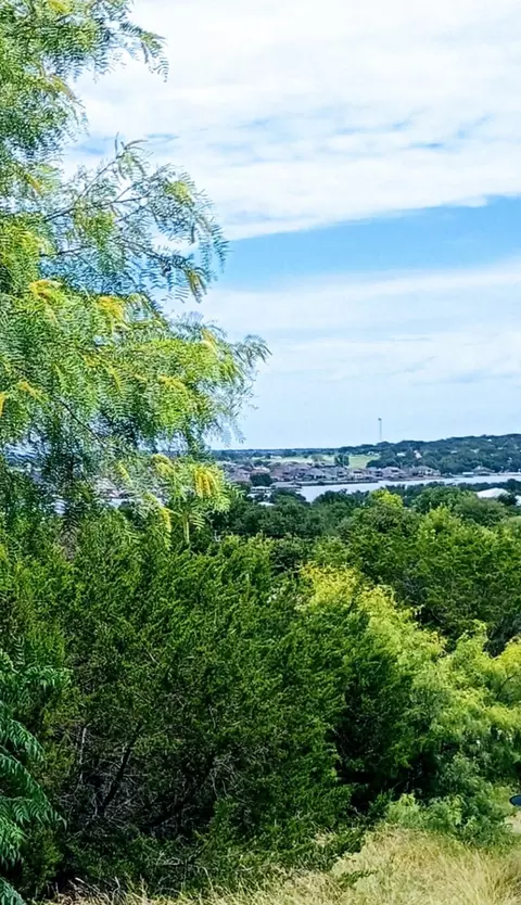 3927 Seminole Trl, Granbury, TX 76048