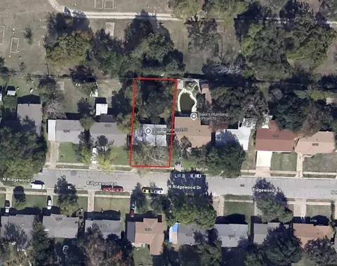 1805 Ridgewood Rd, Denison, TX 75020