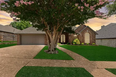 721 Santa Cruz Dr, Keller, TX 76248