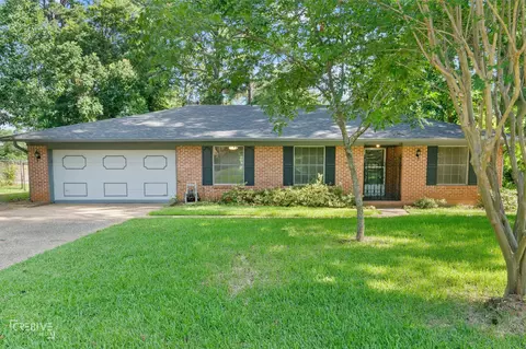 926 Edgefield Dr, Shreveport, LA 71118