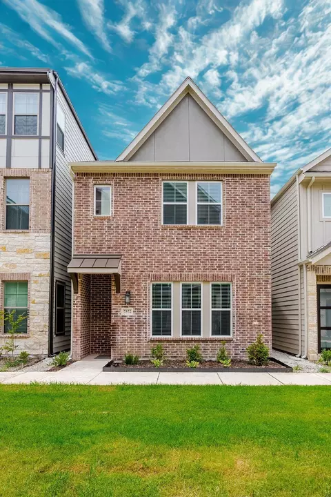 7572 Laburnam Rd, Dallas, TX 75228