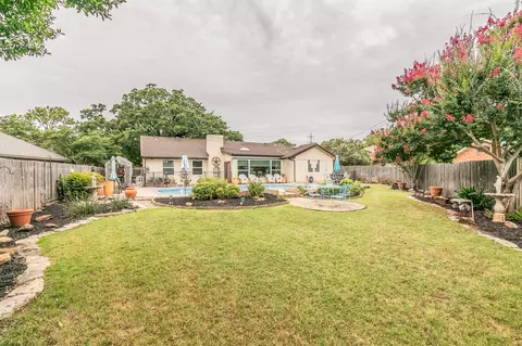 3205 Heritage Ct, Arlington, TX 76016