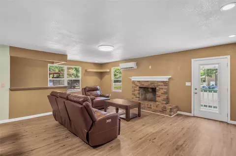 Living - 212 Mapuana, Sadler, TX 76264 photo 1 of 4