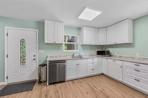 Kitchen - 212 Mapuana, Sadler, TX 76264 photo 2 of 3