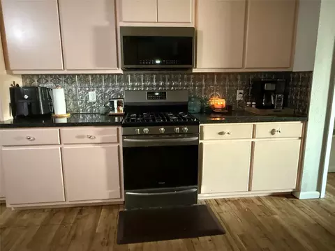 Kitchen - 806 Highway 36, Comanche, TX 76442 photo 2 of 7