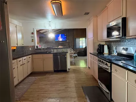 Kitchen - 806 Highway 36, Comanche, TX 76442 photo 7 of 7