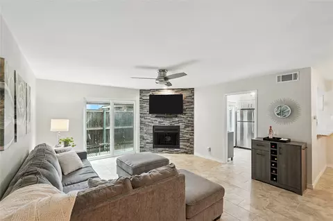 14800 Enterprise Dr #19B, Farmers Branch, TX 75234