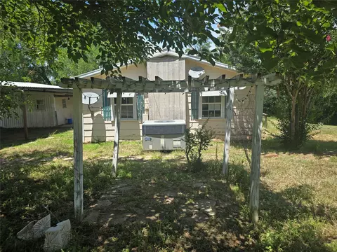 164 Broken Arrow, Comanche, TX 76442 photo 5