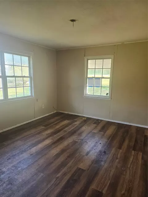 164 Broken Arrow, Comanche, TX 76442 photo 2