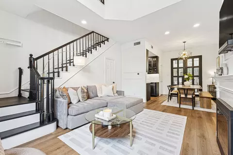 3919 Gilbert Ave #E, Dallas, TX 75219