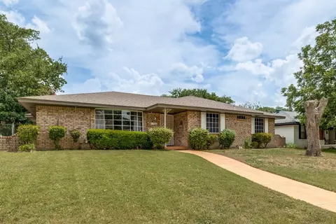 5420 Spruce View Dr, Dallas, TX 75232