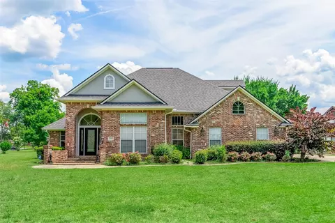 2116 Landau Ln, Bossier City, LA 71111