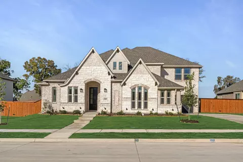 805 Devon Dr, Midlothian, TX 76065