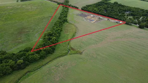 901 Old Maypearl Rd, Waxahachie, TX 75167