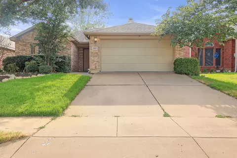 13037 Evergreen Dr, Fort Worth, TX 76244