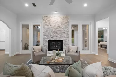 2800 Broadacres Ln, Arlington, TX 76016