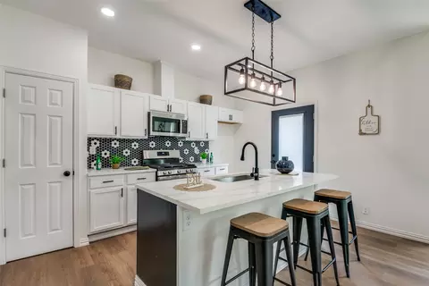 Kitchen - 708 E Brin St, Terrell, TX 75160 photo 3 of 5